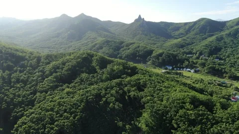 Aerial view Mount Devil's Finger from Okunevaya Bay. Stock Footage 315205456
