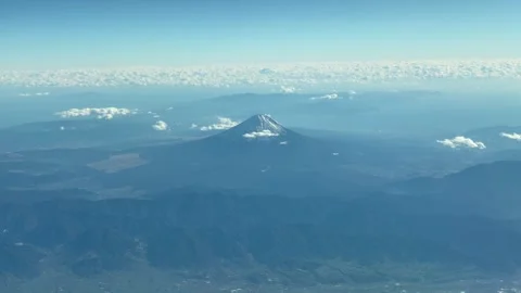 Aerial view mount fuji horizontal Stock Footage 323068613