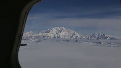 Aerial view of Mount Logan in Kluane Nationalpark Stock Footage 81774195
