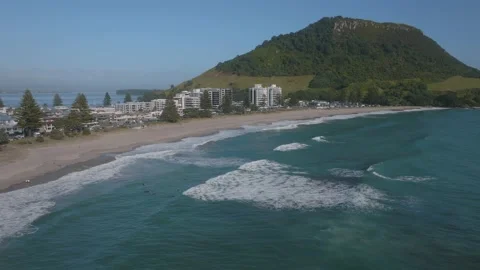 Aerial view of Mount Maunganui beach, Tauranga, New Zealand 動画素材 238721561