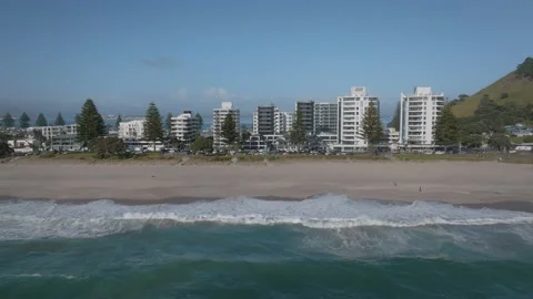 Aerial view of Mount Maunganui beachfront, Tauranga, New Zealand 스톡 동영상 238721383