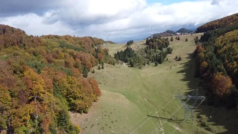 Aerial view mountain forest Vídeo Stock 217440149
