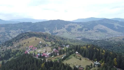 Aerial view mountain forest Vídeo Stock 217440733