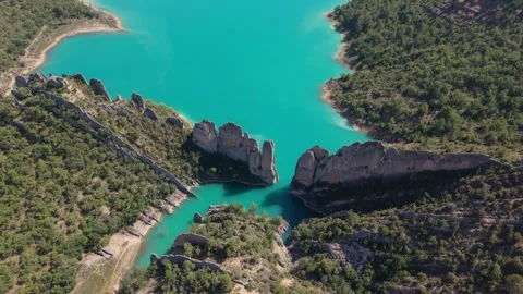 Aerial view of a natural stone wall ridge in green hills 스톡 동영상 343325680