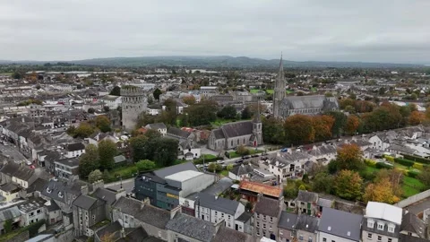 Aerial View of Nenagh Town Centre in County Tipperary in 4K Vidéo 333336874