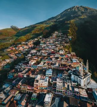 Aerial View Nepal van Java. In The Countryside Of The Mountainside In Clear 스톡 사진