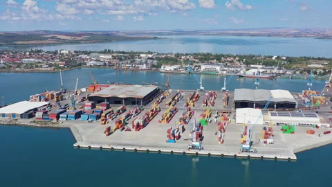 Aerial view to new container unloading terminal of port of Burgas, Bulgaria 스톡 동영상 315553812