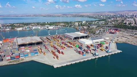 Aerial view to new container unloading terminal of port of Burgas, Bulgaria 스톡 동영상 315554667