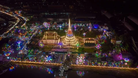 Aerial view night hyper lapse over Phra Samut Chedi(Pagoda) Samut Prakan. Stock Footage 110252808