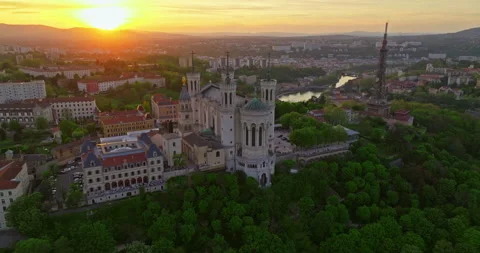 Aerial view of Notre-Dame de Fourviere basilica, France, Lyon Vídeo Stock 274914870