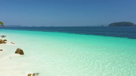 Aerial view of ocean waves, beach and rocky Video stock 141523455