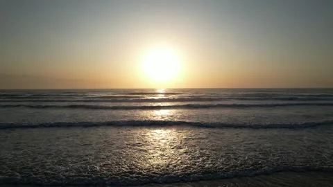 Aerial View of Ocean Waves at Sunrise in Kochi Japan - Golden Pacific Swell Vídeo Stock 345032230