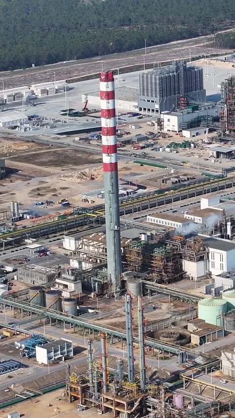 Aerial view of oil refinery complex and petroleum production facility Stock Footage 339731594