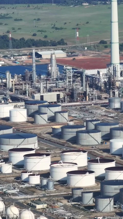 Aerial view of oil refinery complex and fuel storage tanks Stock Footage 339732653
