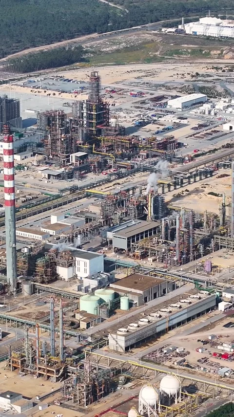 Aerial view of oil refinery complex and petrochemical industry facilities Stock Footage 340813792