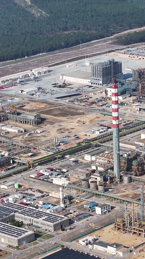 Aerial view of oil refinery complex with industrial processing facilities Stock Footage 340814066