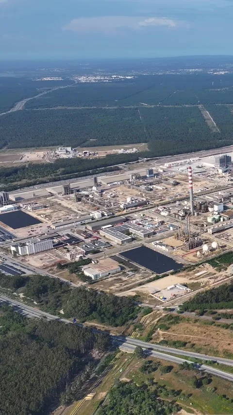 Aerial view of oil refinery complex and petrochemical facility operations Stock Footage 340908163