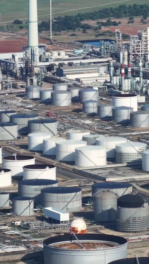Aerial view of oil refinery complex and petrochemical facilities Stock Footage 341870618