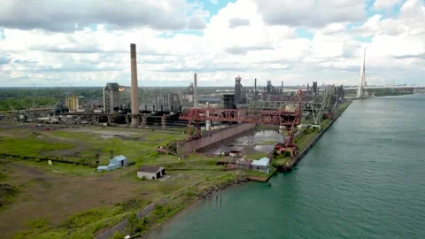 Aerial view of an old industrial complex on the Detroit River Video stock 333602475