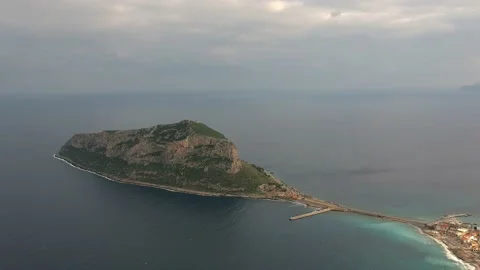 Aerial view of the old medieval castle town of Monemvasia in Lakonia, Greece. Vídeo Stock 163751122