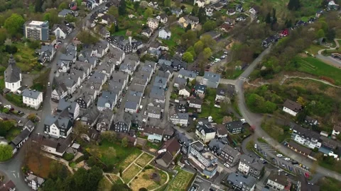 Aerial view of the old town in  Freudenberg Vidéo 307347842