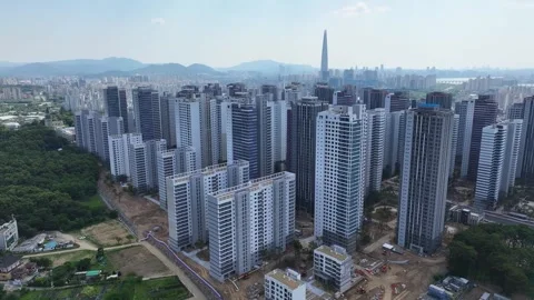 Aerial view of the Olympic Park Foreon apartment construction site in Dundun Vídeo Stock 296523400
