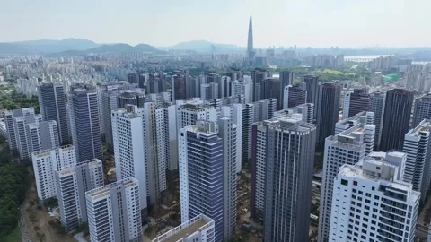 Aerial view of the Olympic Park Foreon apartment construction site in Dundun Vídeo Stock 296523709