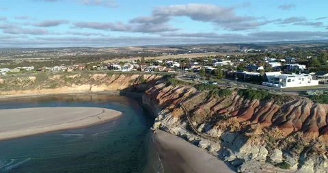 Aerial view of Onkaparinga River , Port NoarLunga, Adelaide, South Australia 库存影片 213933732