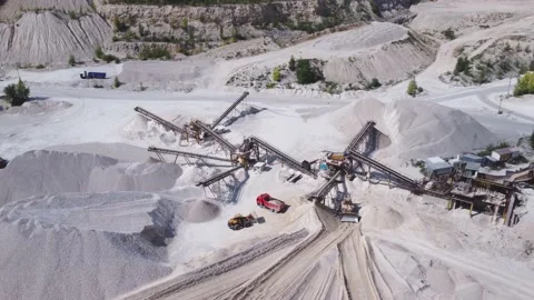 Aerial view of opencast mining conveyor system. 스톡 동영상 212857746