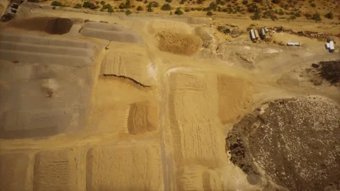 Aerial view of opencast mining quarry Vídeo Stock 143902981