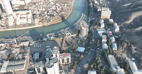 Aerial view of Ortachala district at sunset. cityscape over Kura river 스톡 동영상 175767737