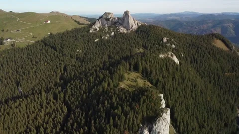 Aerial View Over Forest mountain Rock Formation Rarau 스톡 동영상 218477309