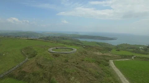 Aerial view over Knockdrum Ring Fort, Ireland 動画素材 84271784