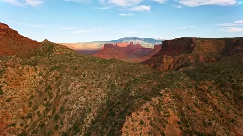 Aerial view over red rock canyon desert mountains and valley scenery. Stock-Footage 341068283
