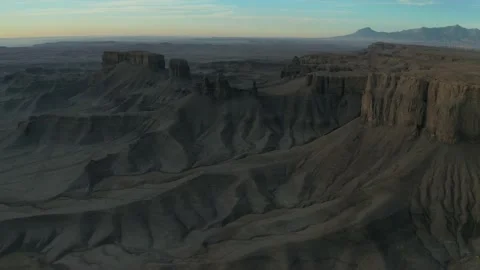 Aerial view over Skyline View and Moonscape Overlook in Utah Vidéo 140202038