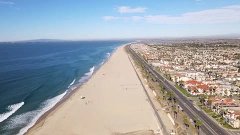 Aerial view of Pacific Coast Highway in southern California. Stock-Footage 166330475