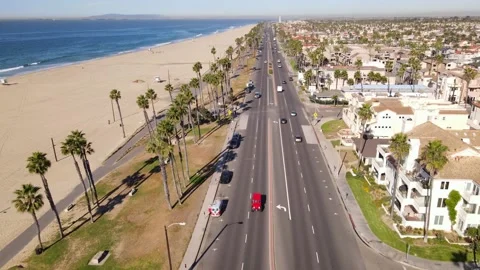 Aerial view of Pacific Coast Highway in southern California. 動画素材 166330477