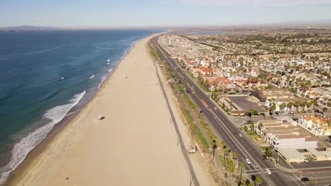 Aerial view of Pacific Coast Highway in southern California. 動画素材 166330491