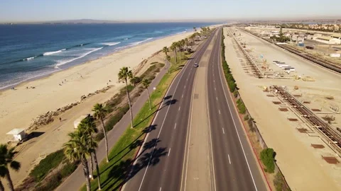 Aerial view of Pacific Coast Highway in southern California. 動画素材 166330605