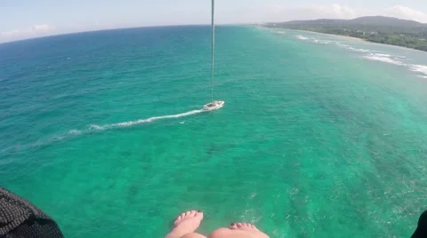 Aerial view parasailing over ocean Montego Bay, Jamaica Vídeo Stock 46545087