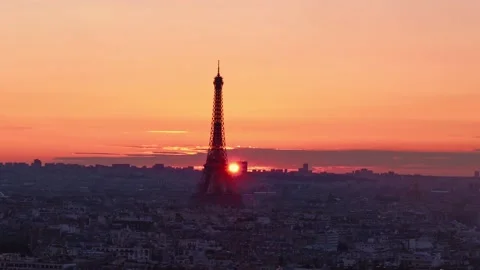 Aerial view of Paris Tour Eiffel Tower and Paris city architecture at sunrise 動画素材 171022840