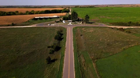Aerial view of the park's circular drive and monument on the prairie Stock-Footage 345532875