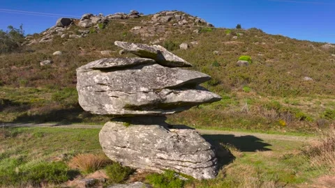 Aerial View Of Pedra Cabalgada Rock Formation Vídeos de archivo 320062713
