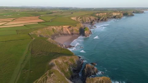 Aerial view of Pentire Steps Beach in Newquay, United Kingdom. Stock Footage 337333056