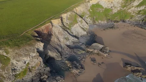 Aerial view of Pentire Steps Beach in Newquay, United Kingdom. Stock Footage 337333116