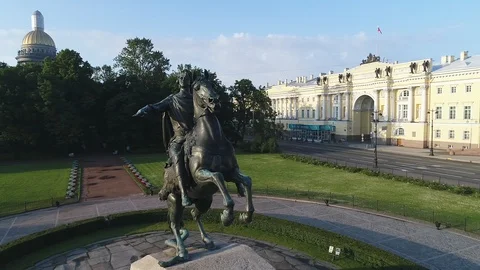 Aerial view on Peter The Great, The Bronze Horseman in Saint-Petersburg. Stock Footage 100688704
