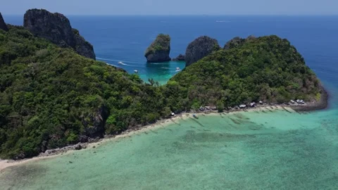 Aerial View of Phi Phi Island Landscape Thailand Vídeos de archivo 337542157