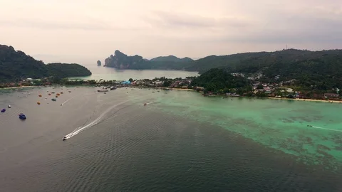 Aerial view at Phi Phi Islands, Thailand. Video stock 124075238