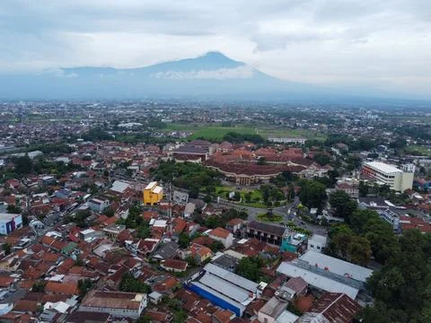 Aerial view of rice fields on the outskirts of Purwokerto City Foto stock
