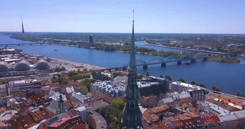 Aerial view of the Riga old town by the St. Peters cathedral. 스톡 동영상 90791354
